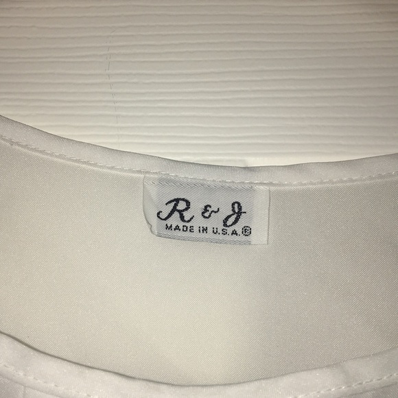 white fancy shirt - Picture 5 of 5